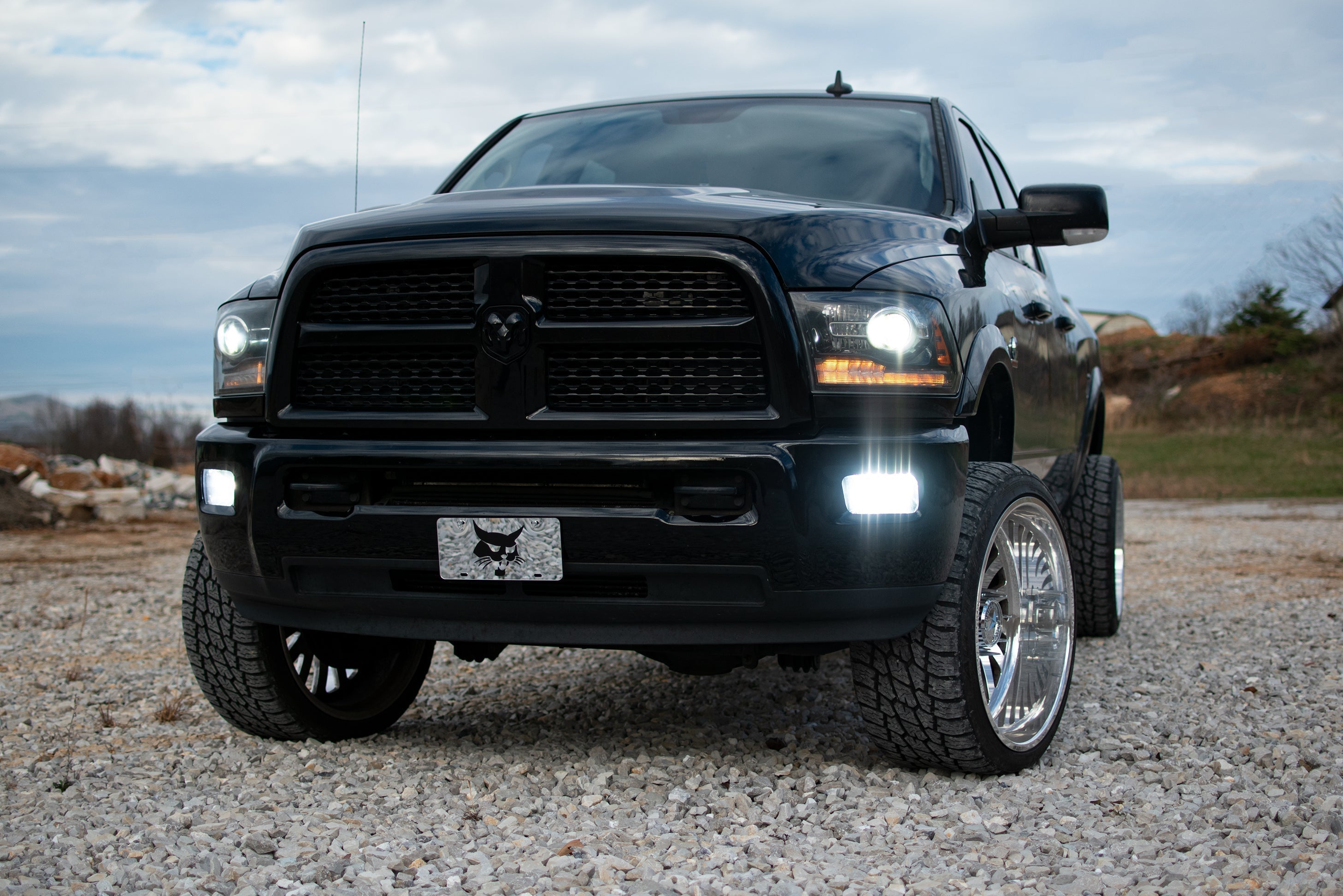 2009–2024 Classic 4th Gen Ram 1500, 2500 & 3500 Bulb Size Guide & LED Chart